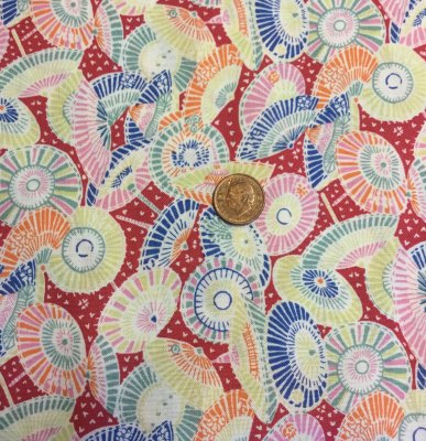 Ljust tyg med många färger