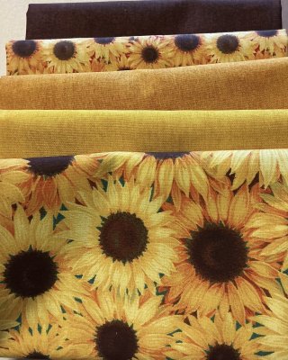 Tygpacke med 5 st 50x110 cm tyger 2 med solrosor 3 bas