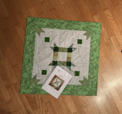 Mönster på duk ca 60x60 cm